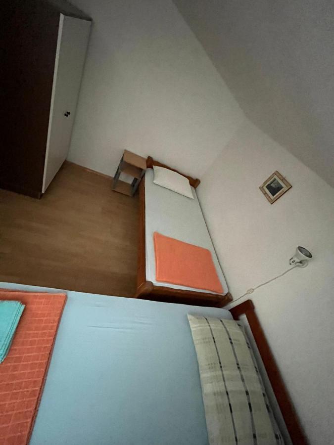 Apartments Tea Karlobag Exterior photo