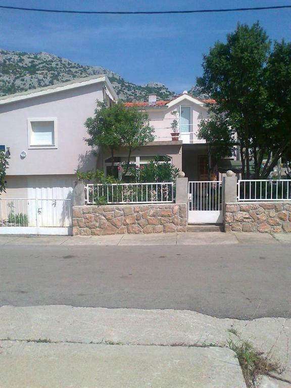 Apartments Tea Karlobag Exterior photo